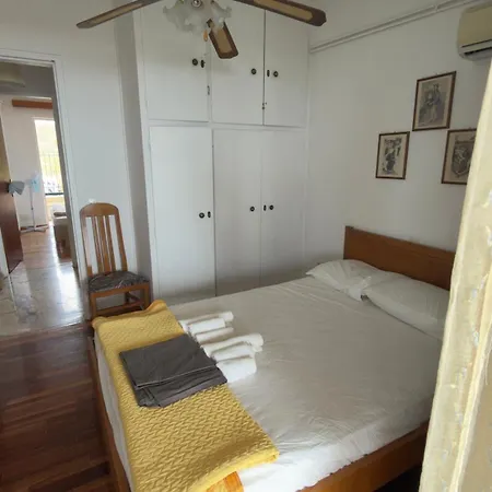Quiet Summer&winter Escape Near Athens Άγιοι Θεόδωροι