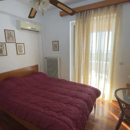 Quiet Summer&winter Escape Near Athens * Άγιοι Θεόδωροι