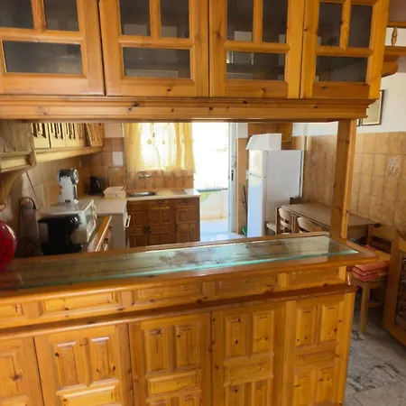 Quiet Summer&winter Escape Near Athens Σπίτι διακοπών Άγιοι Θεόδωροι