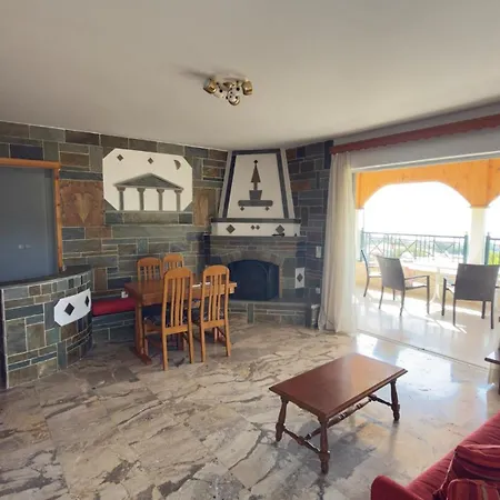 Σπίτι διακοπών Quiet Summer&winter Escape Near Athens Άγιοι Θεόδωροι