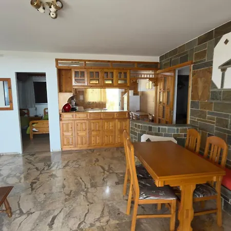 Quiet Summer&winter Escape Near Athens Σπίτι διακοπών