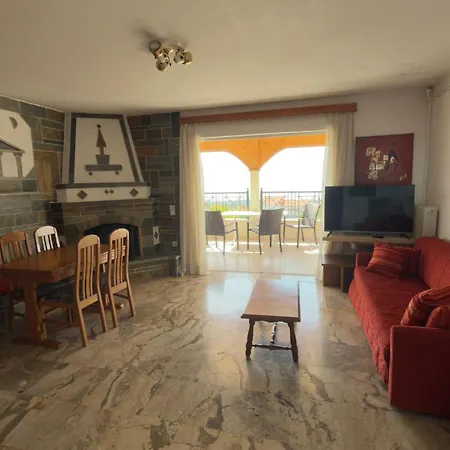 Quiet Summer&winter Escape Near Athens Σπίτι διακοπών
