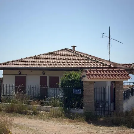 Quiet Summer&winter Escape Near Athens * Άγιοι Θεόδωροι